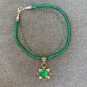 Mars And Valentine Green Beaded Necklace with Ornate Emerald Bee Pendant